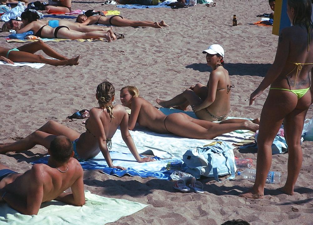 25P Spy Beach