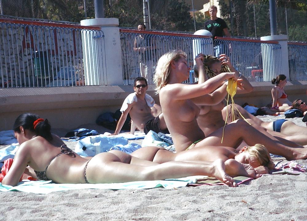 25P Spy Beach