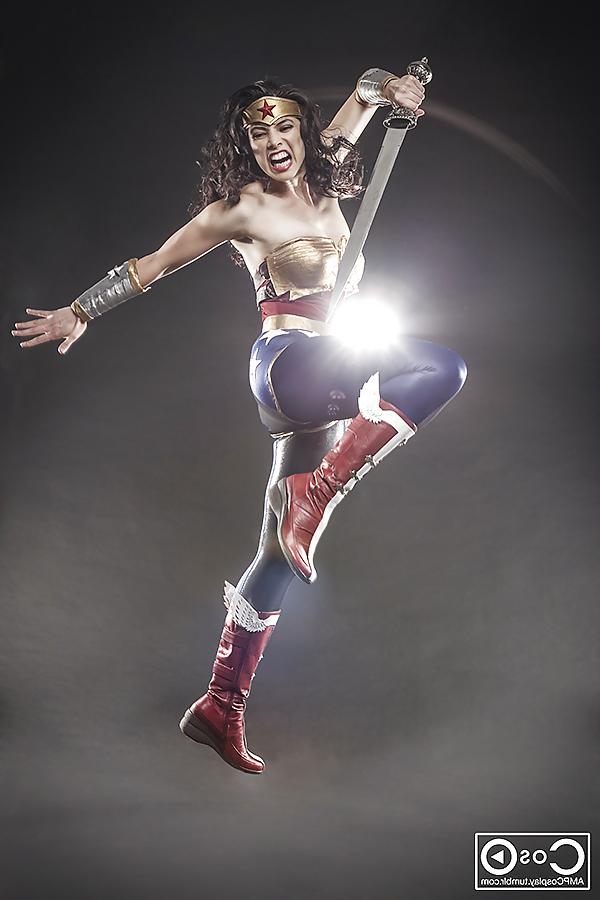 14P Wonder Woman (non-toon)