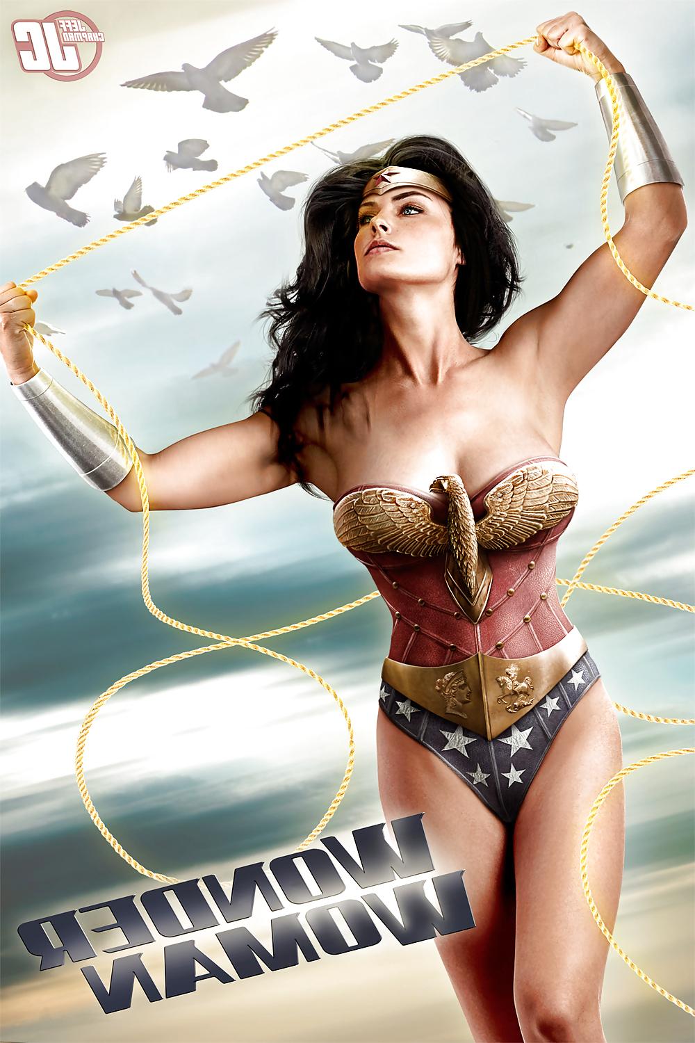 14P Wonder Woman (non-toon)
