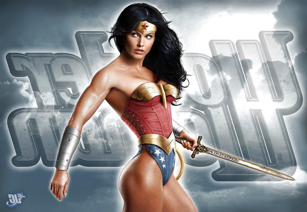 14P Wonder Woman (non-toon)