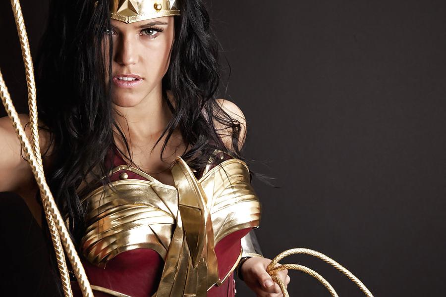 14P Wonder Woman (non-toon)