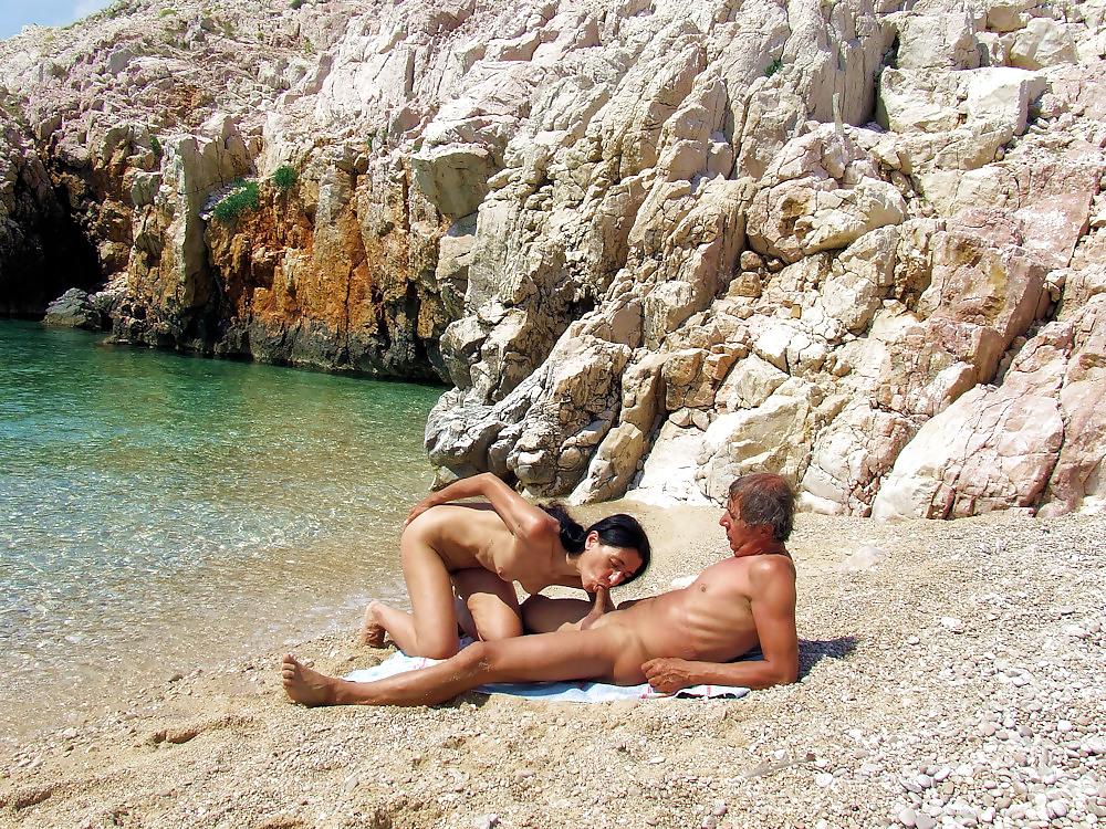 25P Nude beach fun by ahcpl