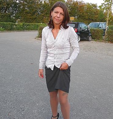 13P Woman with tattoo