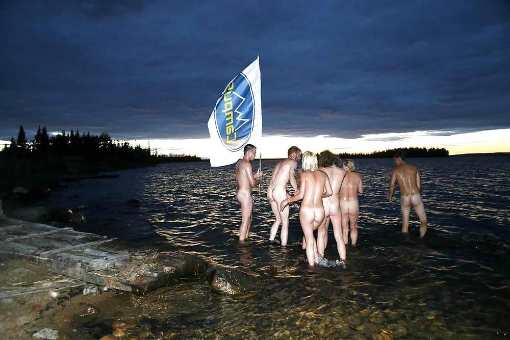 25P Horny nudist girls showing pussies & tits Beach teen 7