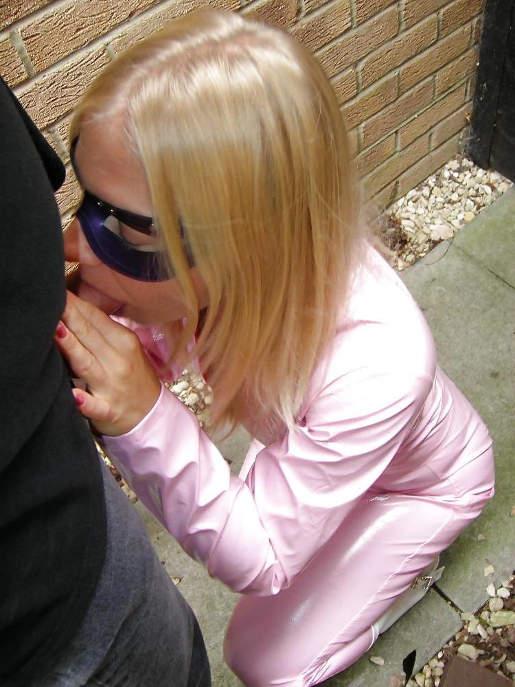 19P Young Blonde Slag Blows me in the Street