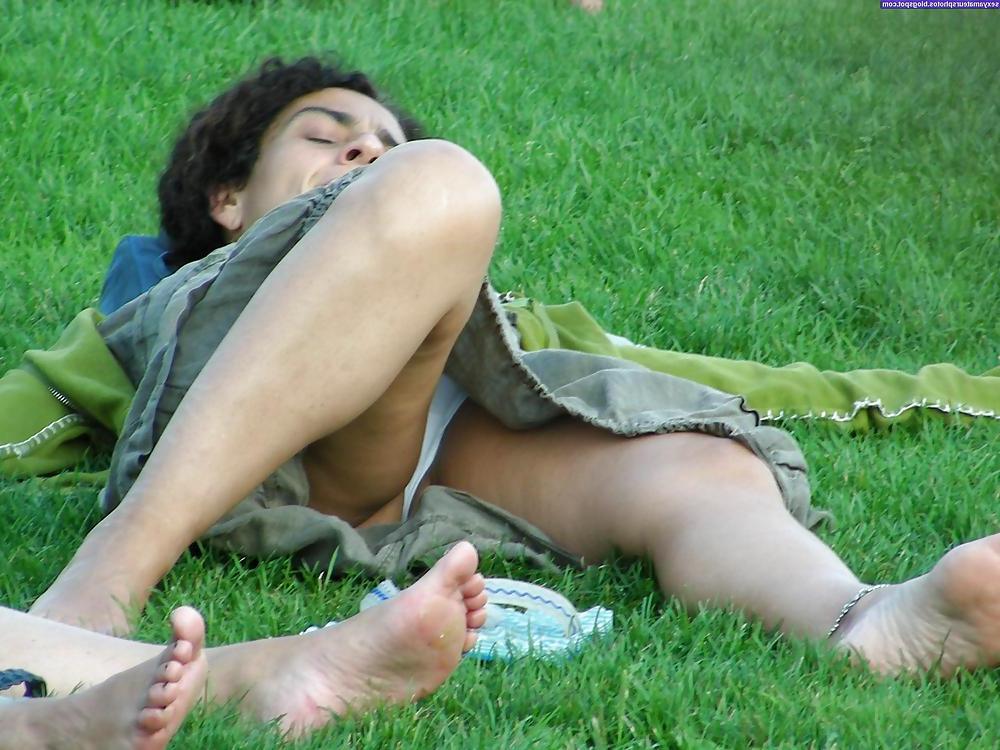 8P Upskirts panties uppies careless voyeur amateur 