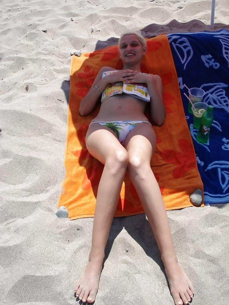 25P On the bulgarian beach