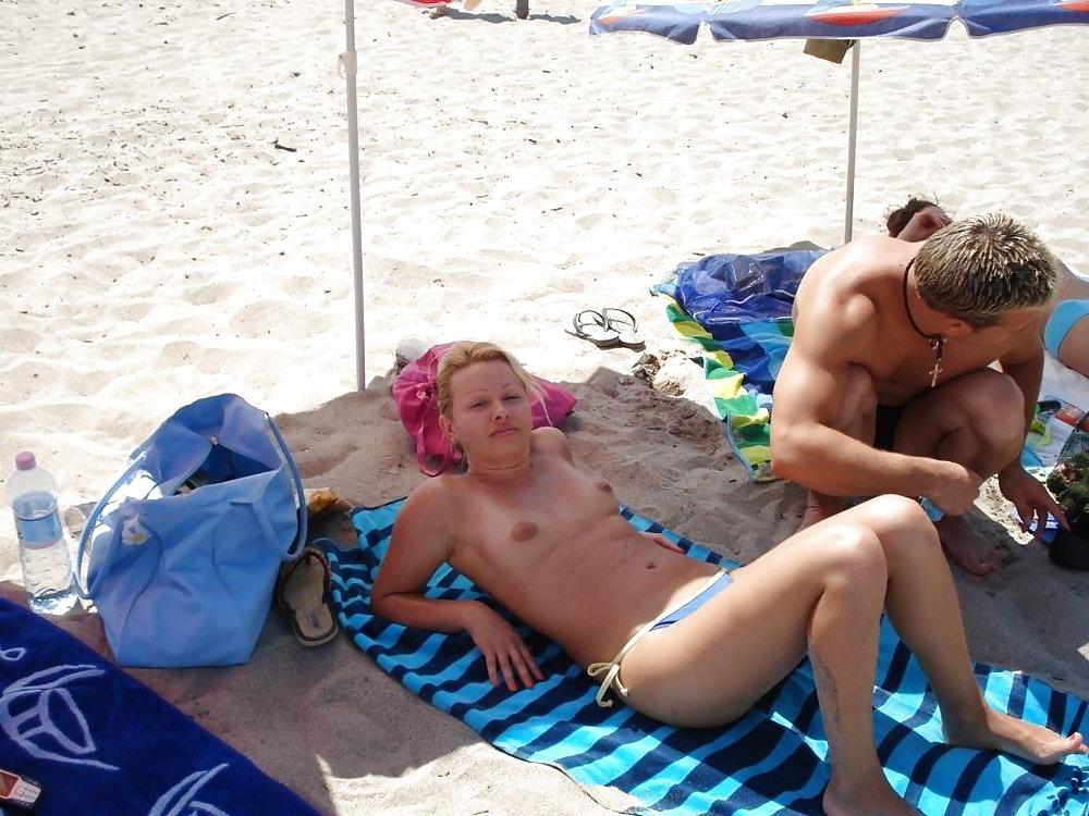 25P On the bulgarian beach