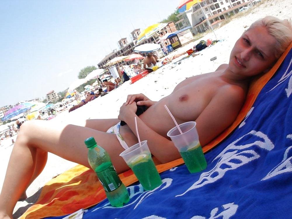 25P On the bulgarian beach