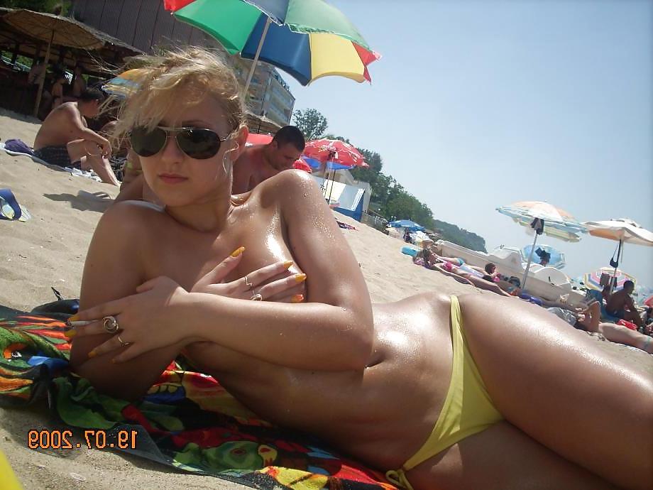 25P On the bulgarian beach