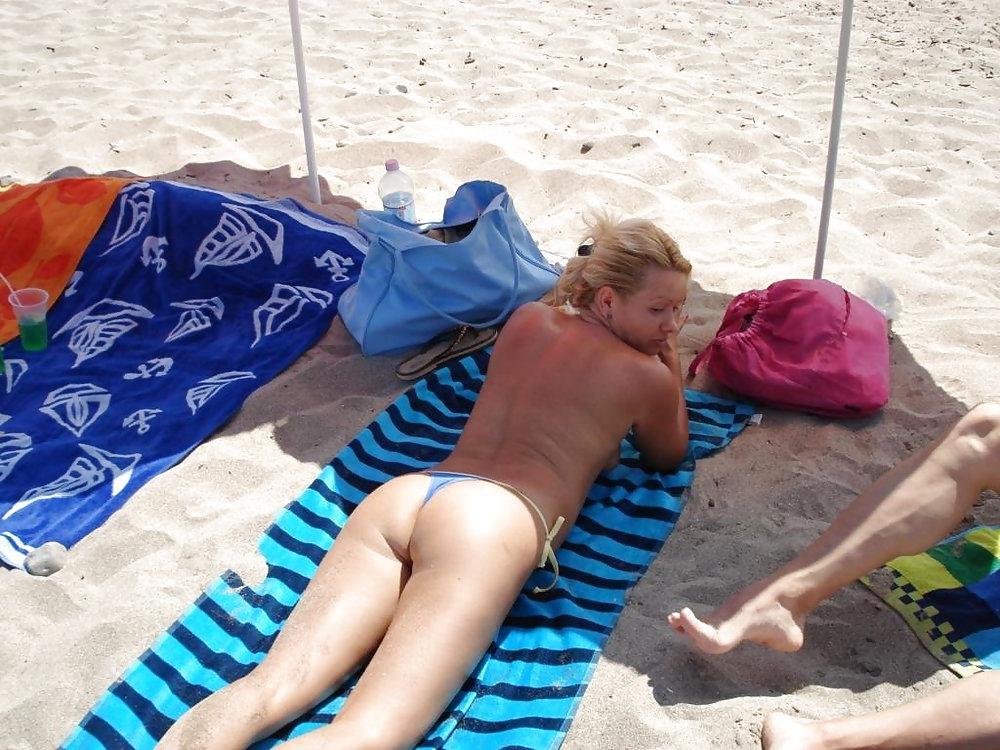25P On the bulgarian beach