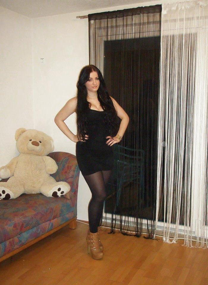 25P Beautiful Girls in Nylons 2