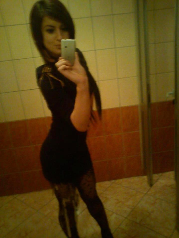 25P Beautiful Girls in Nylons 2