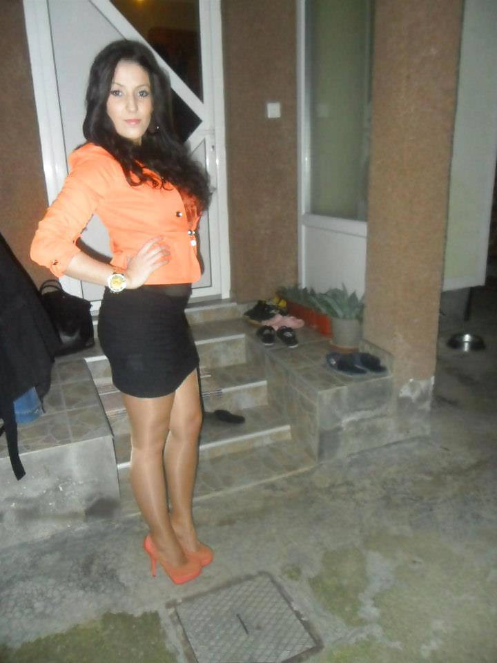 25P Beautiful Girls in Nylons 2