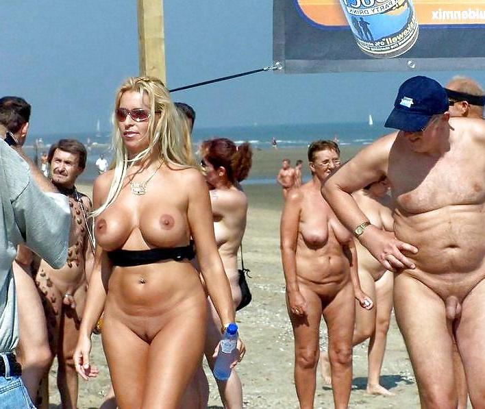 25P Nudist Beach Grobbing II
