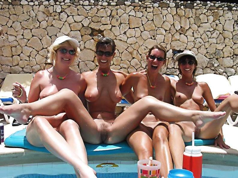 25P Nudist Beach Grobbing II