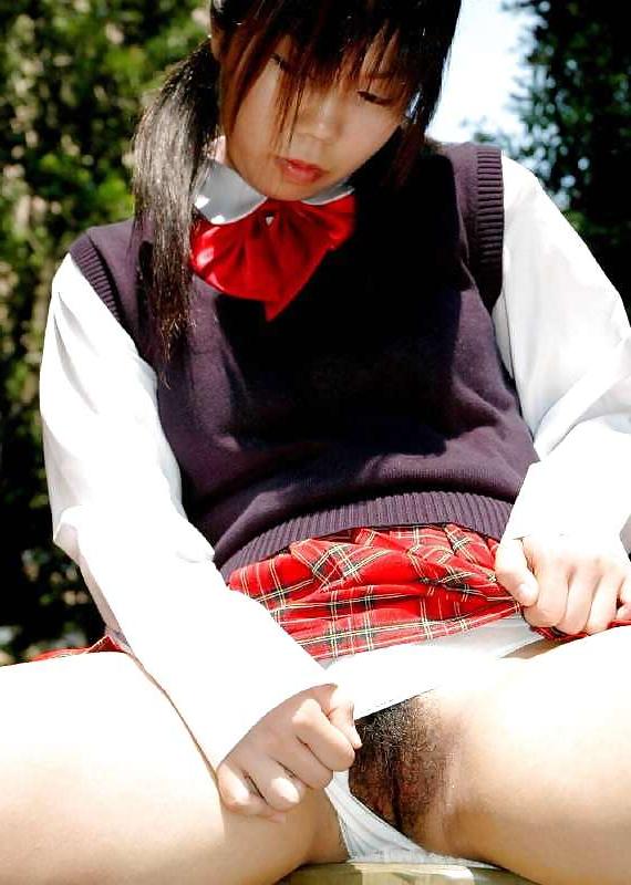 13P Japanese schoolgirl 3-by PACKMANS