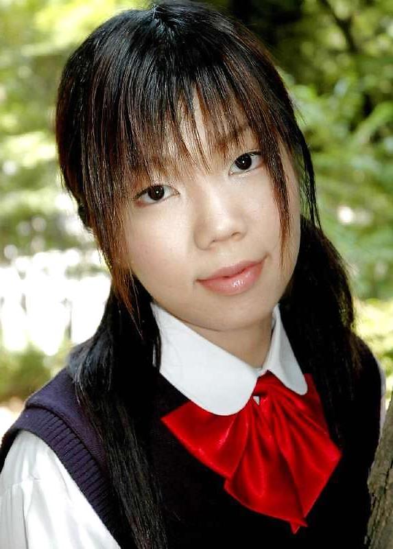 13P Japanese schoolgirl 3-by PACKMANS