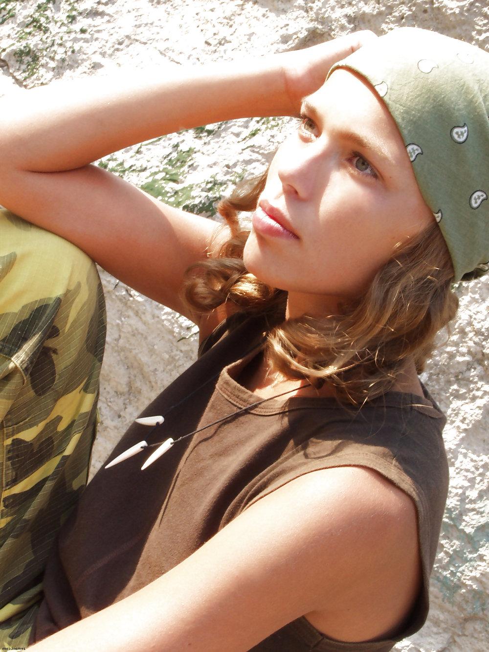 4P Skinny teen nat the beach