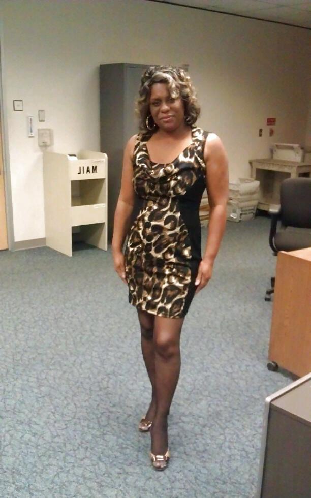 12P GROWN WOMAN EDITION VOL.81