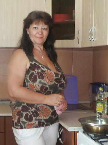 11P Busty Russian Woman 1350