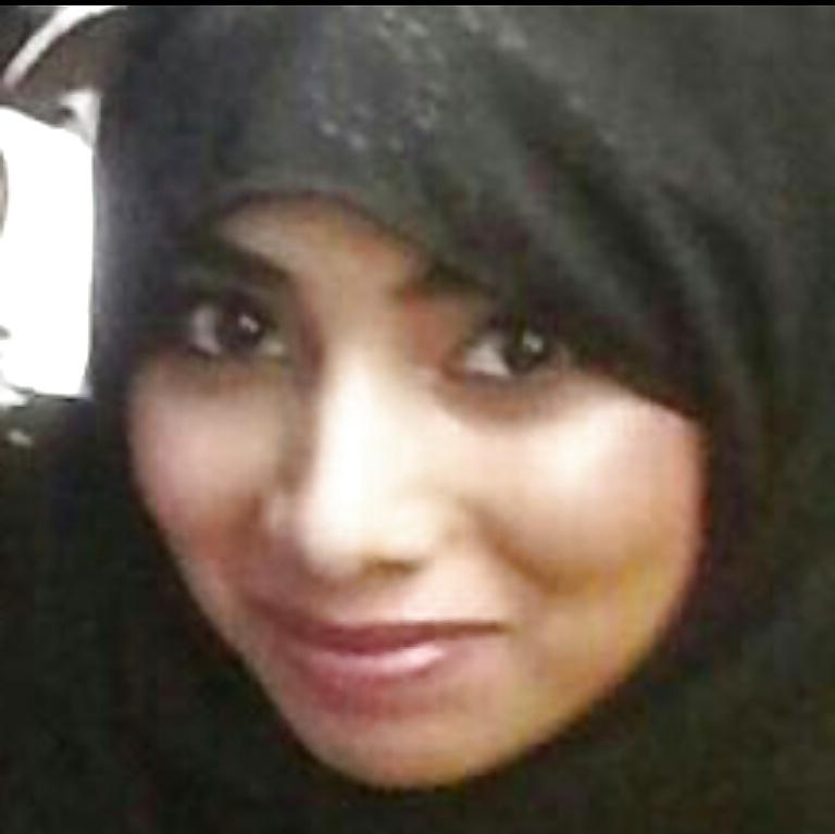 25P Farhana Bengali Hijabi MILF 