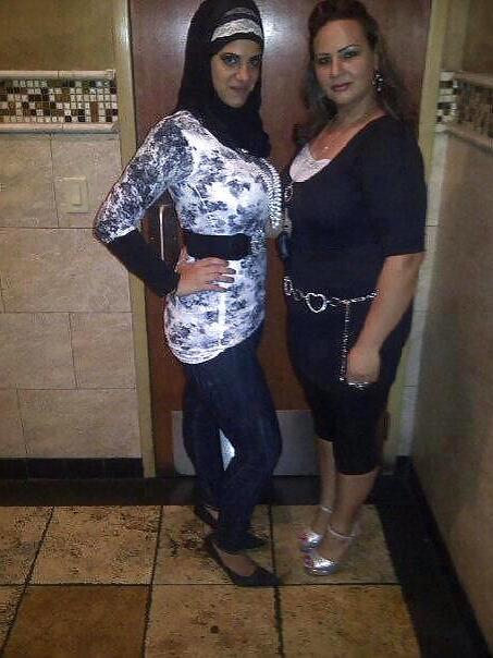 25P Sexy Arab Woman