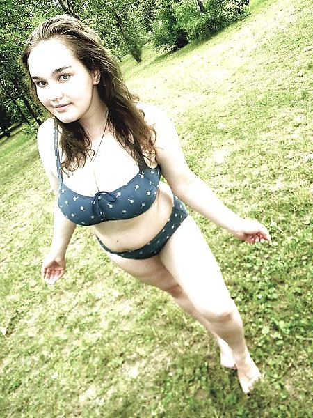 24P Busty Russian Woman 1367