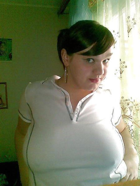 24P Busty Russian Woman 1367