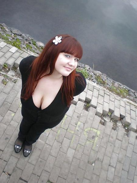 24P Busty Russian Woman 1367