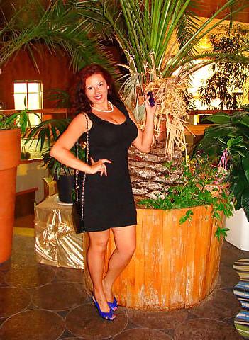 19P Busty Russian Woman 968
