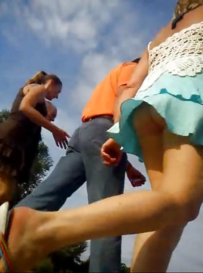 11P Slut flashed in park
