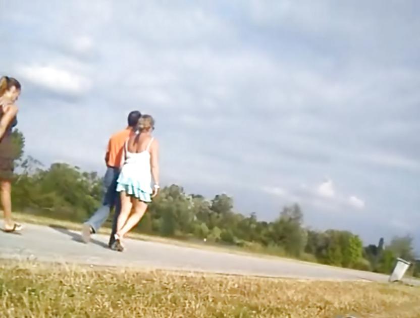11P Slut flashed in park