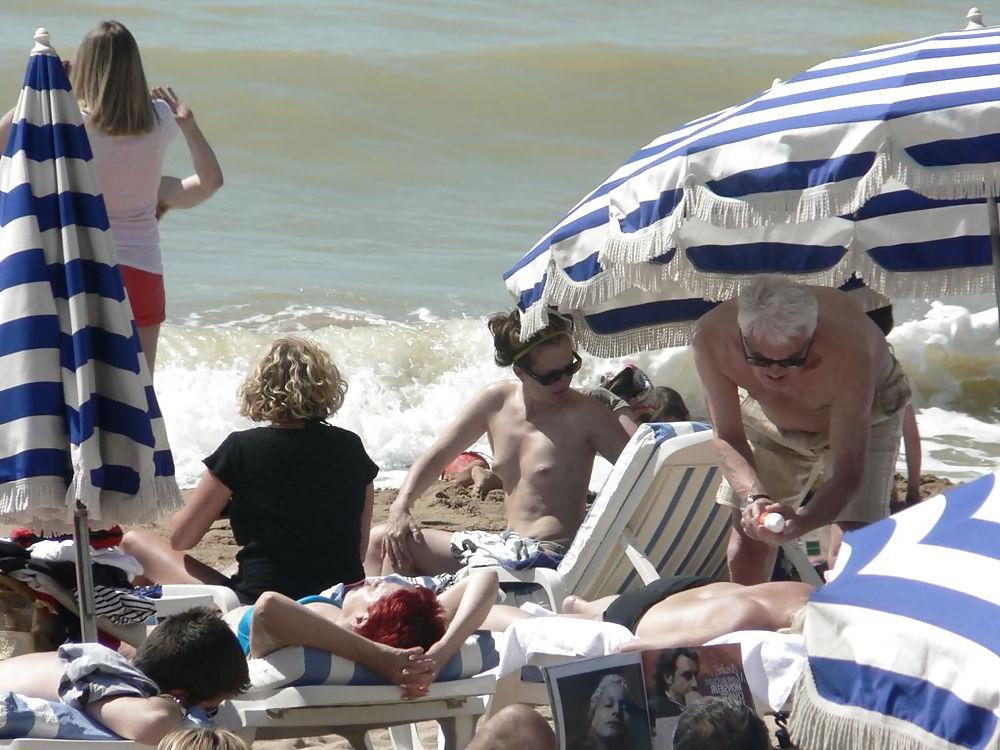 25P The beach 219