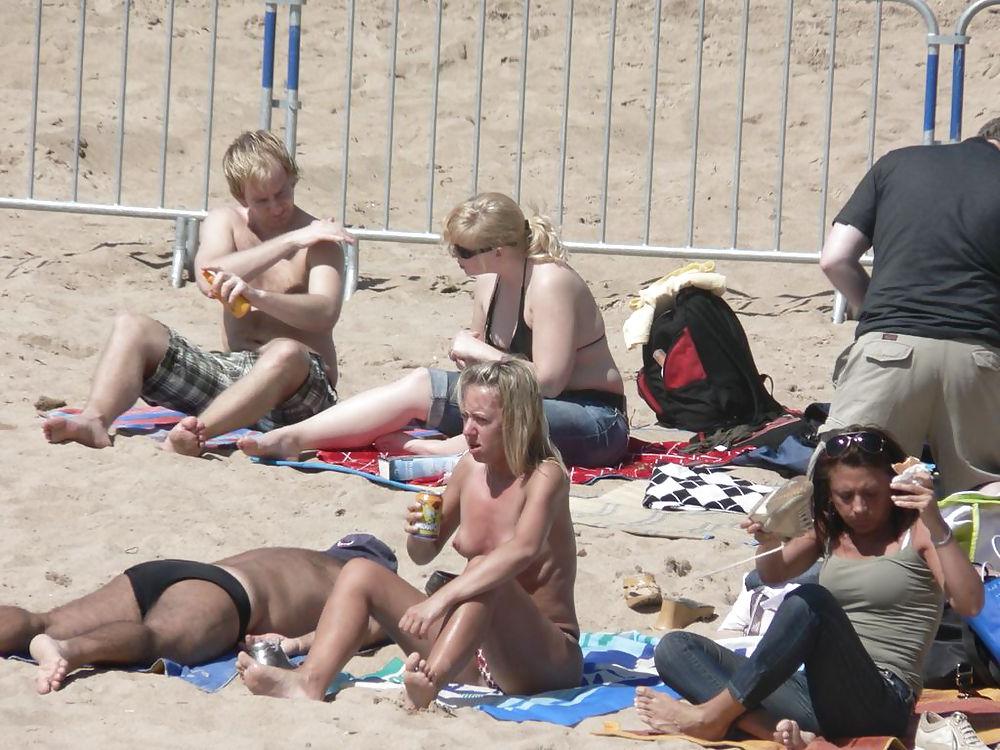 25P The beach 219