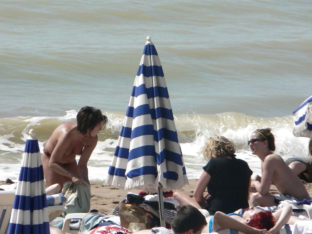 25P The beach 219
