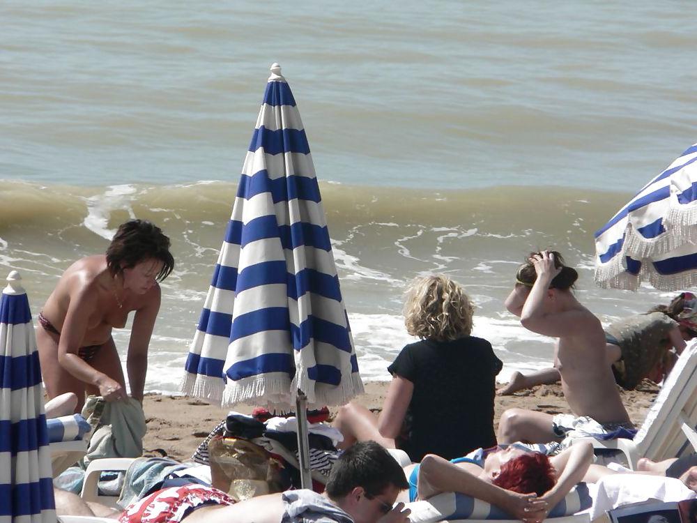 25P The beach 219