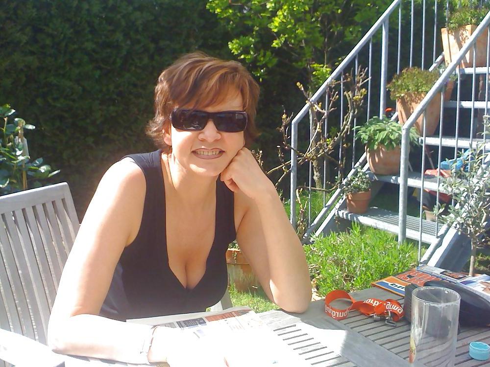 25P German milf agathe