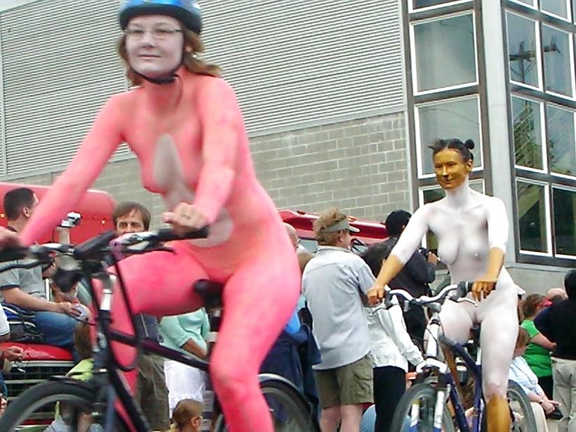 25P Sport Naked Bike #rec Pussy on Bycicle Gallery1