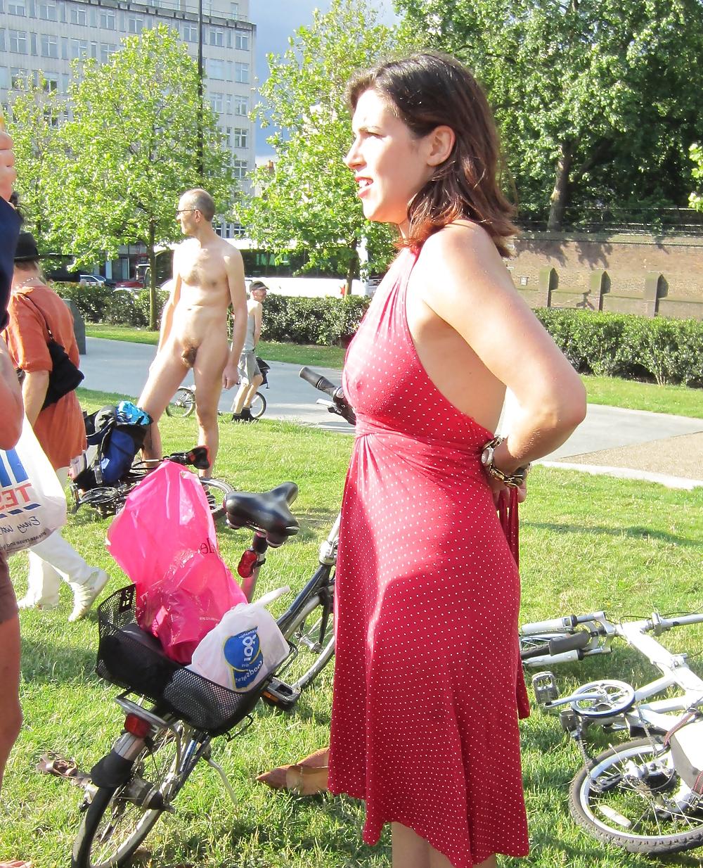 25P Sport Naked Bike #rec Pussy on Bycicle Gallery1