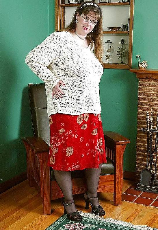 14P Nylons And nice Ass
