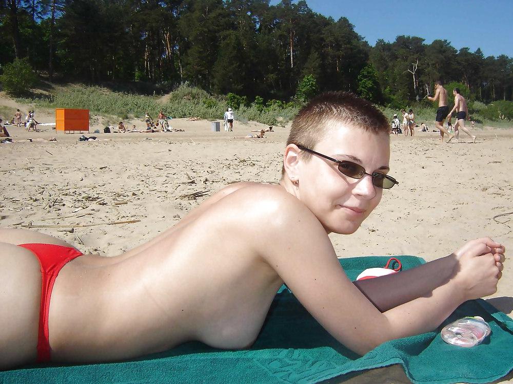 25P The beach 201