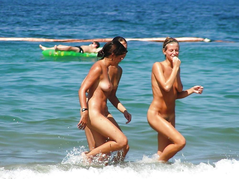 25P Beach Pics Set 23