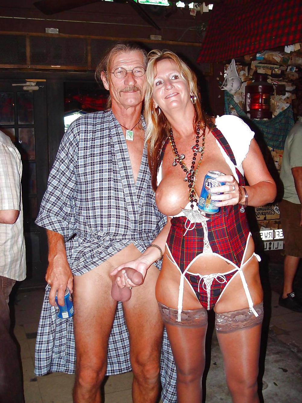 25P Girls holding cock 