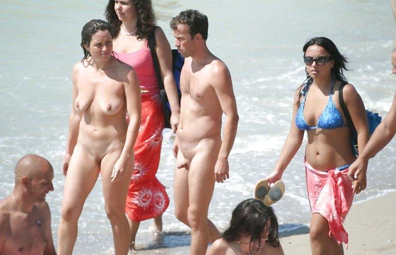 25P Big Beach Boobs