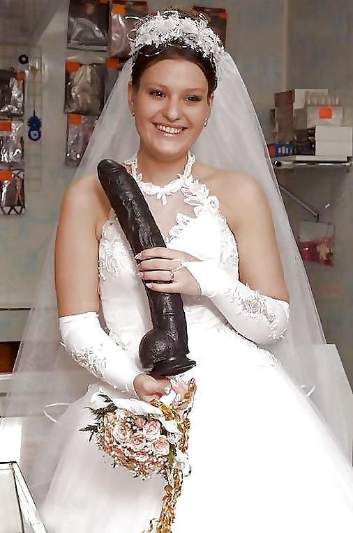 25P WILD BRIDES