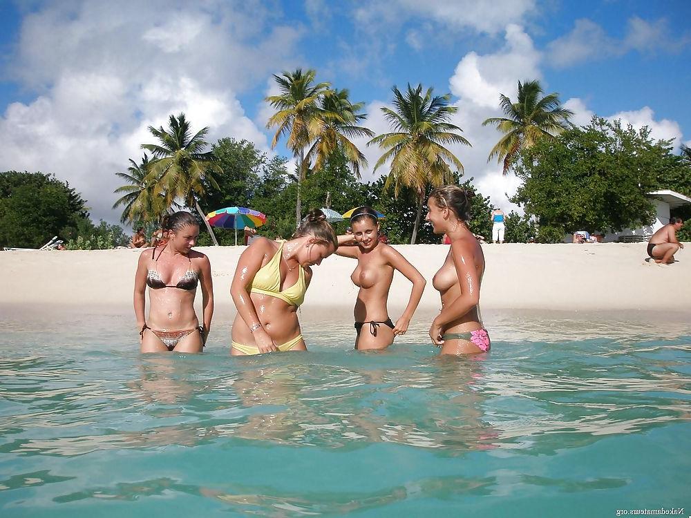 25P New girls the beach