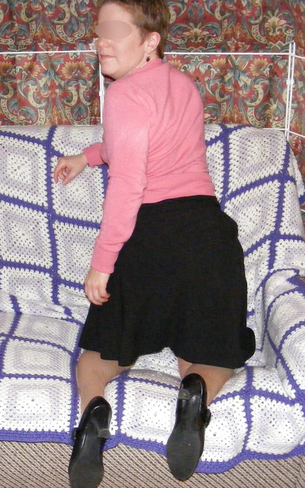 12P Slut flashing at a party