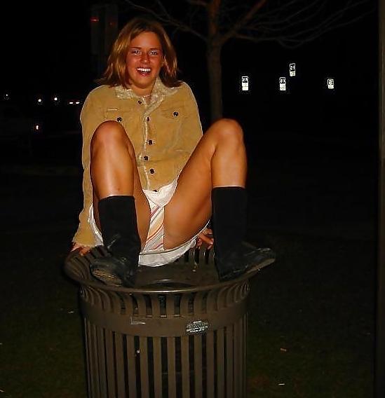 25P Beautiful Public Flashing 8 by Voyeur TROC